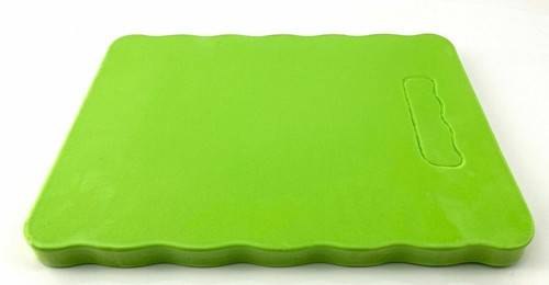 Jumbo gardeners kneeling - gardeners, pad